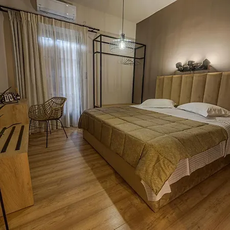Eleni Zirganou & Guest house *