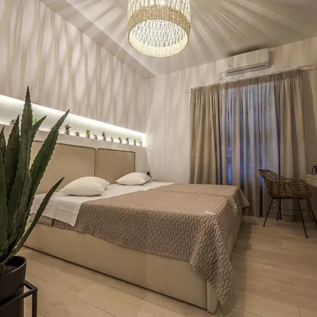 Eleni Zirganou & 3* Milina