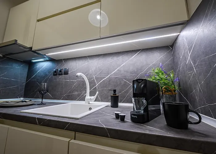 Eleni Zirganou & 3* Milina