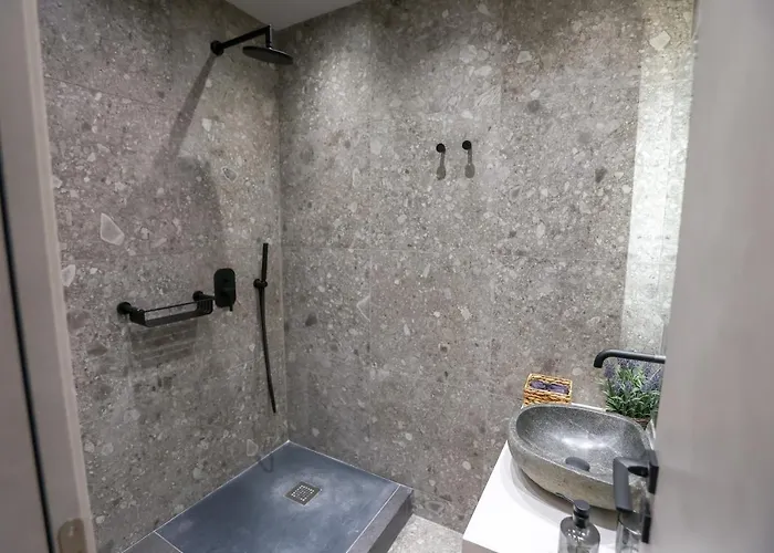 Eleni Zirganou & Pensjonat Milina